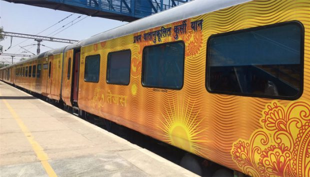 Tejas Express Train-700.jpg